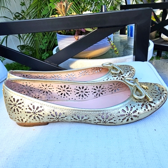 Kate Spade Walsy laser cut Gold leather ballerina flats, sz 8 Perfect - Picture 2 of 15
